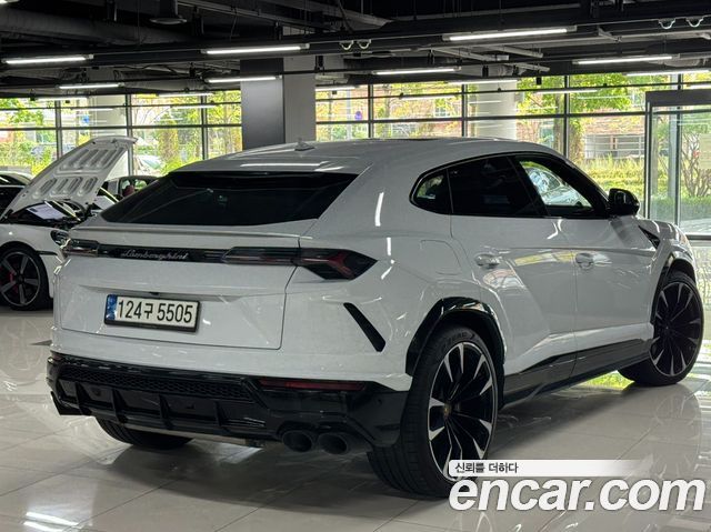 Lamborghini Urus 4.0 V8 — пробег 54 000 км — фото 3 из 5