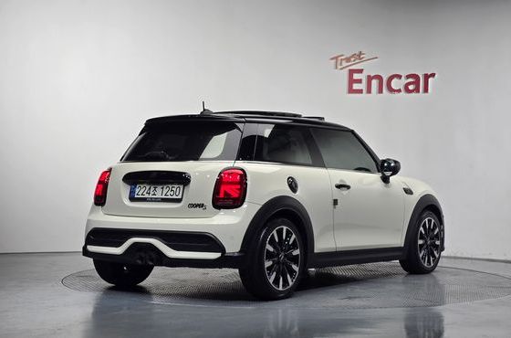 Mini Cooper Classic Third Generation — пробег 78 477 км — фото 2 из 5