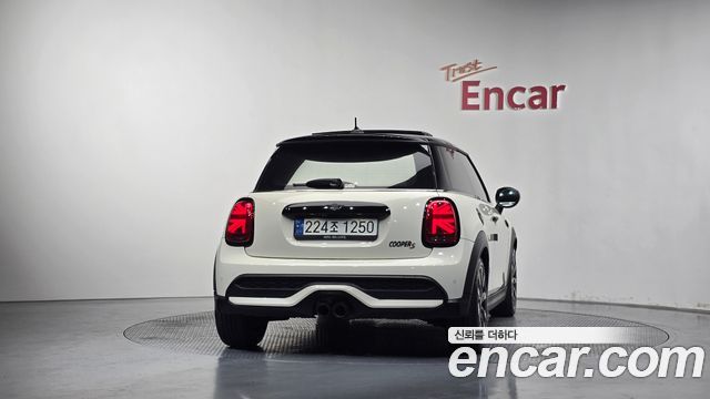 Mini Cooper Classic Third Generation — пробег 78 477 км — фото 4 из 5