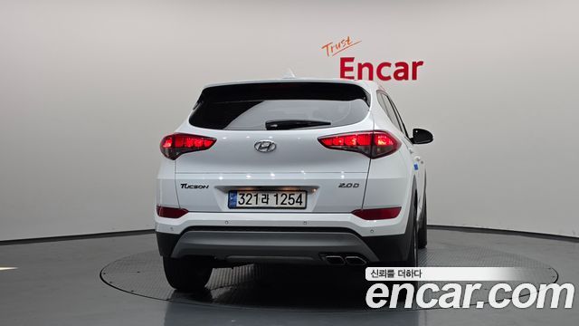 Hyundai Tucson Diesel 2.0 2WD Smart — пробег 61 144 км — фото 4 из 5