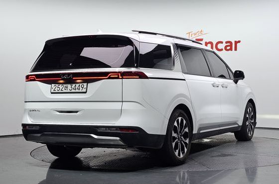 Kia Carnival Diesel 7-Seater Signature — пробег 213 392 км — фото 2 из 5