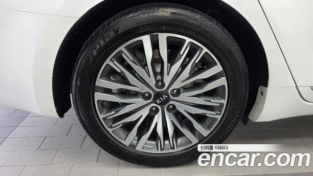 Kia K7 из Кореи Encar