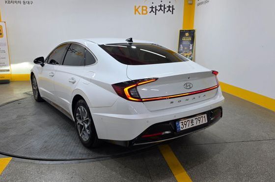 Hyundai Sonata 2.0 Premium Plus — пробег 25 158 км — фото 2 из 5