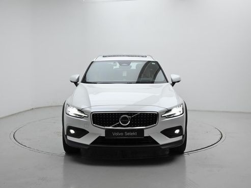 Volvo V60 B5 Ultra AWD — пробег 1 175 км — фото 3 из 5