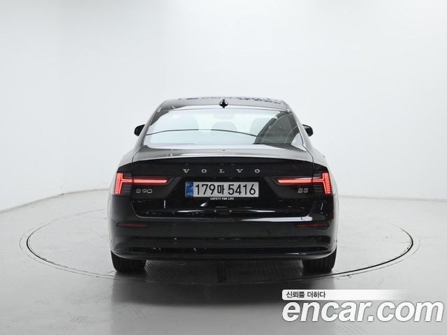 Volvo S90 B5 Ultra Bright — пробег 563 км — фото 4 из 5
