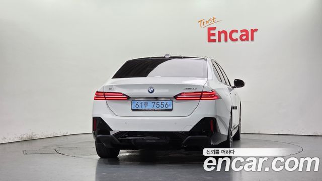 BMW i5 из Кореи Encar