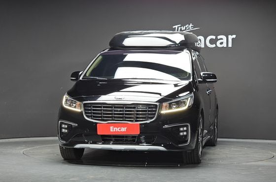 Kia Carnival 9-Seater Hi-Limousine Noblesse Special — пробег 121 131 км — фото 3 из 5