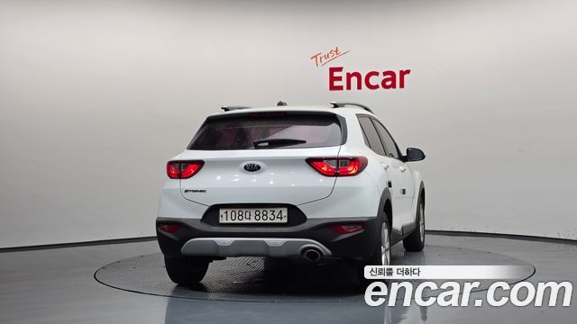 Kia Stonic Diesel 1.6 Deluxe — пробег 109 141 км — фото 4 из 5