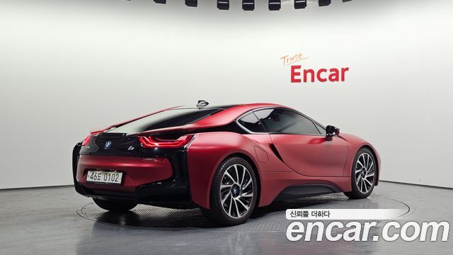 BMW i8 Coupe — пробег 29 926 км — фото 2 из 5