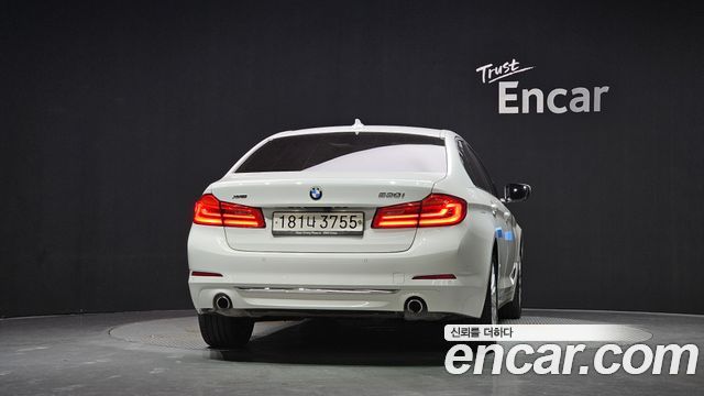 BMW 5-Series 530i xDrive Luxury Plus — пробег 48 760 км — фото 4 из 5