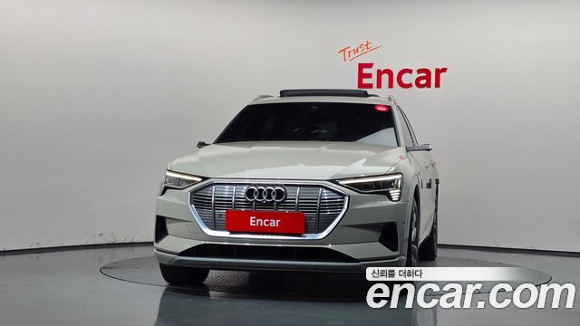 Audi e-tron из Кореи Encar