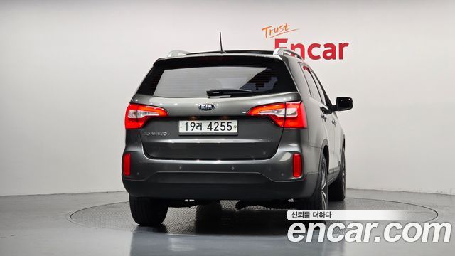 Kia Sorento Diesel 2.0 2WD TLX — пробег 105 105 км — фото 4 из 5