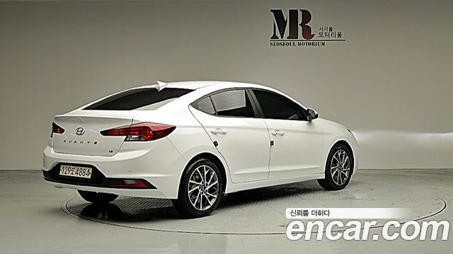 Hyundai AVANTE из Кореи Encar