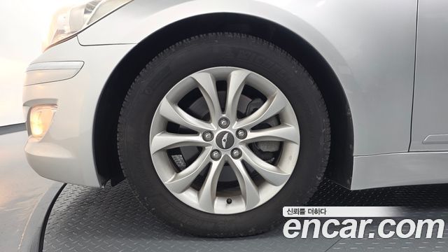 Hyundai Genesis из Кореи Encar
