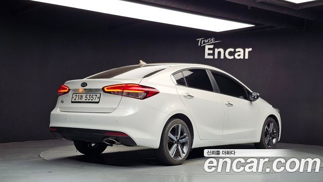 Kia K3 из Кореи Encar