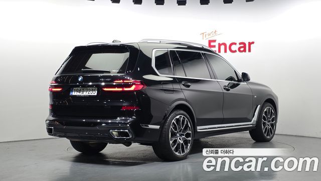 BMW X7 xDrive 40i M Sport 7STR — пробег 30 749 км — фото 2 из 5