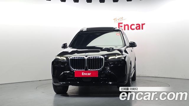 BMW X7 xDrive 40i M Sport 7STR — пробег 30 749 км — фото 3 из 5