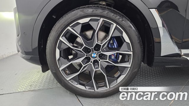 BMW X7 xDrive 40i M Sport 7STR — пробег 30 749 км — фото 5 из 5