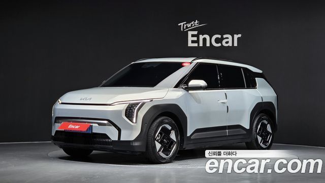 Kia EV3 Long Range 2WD Earth — пробег 18 428 км — фото 1 из 5