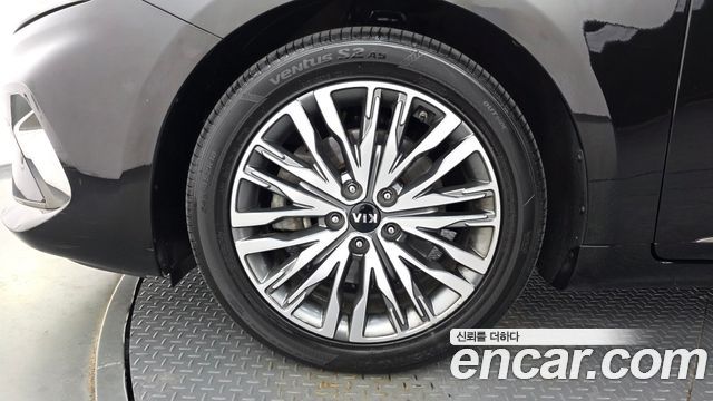 Kia K7 из Кореи Encar