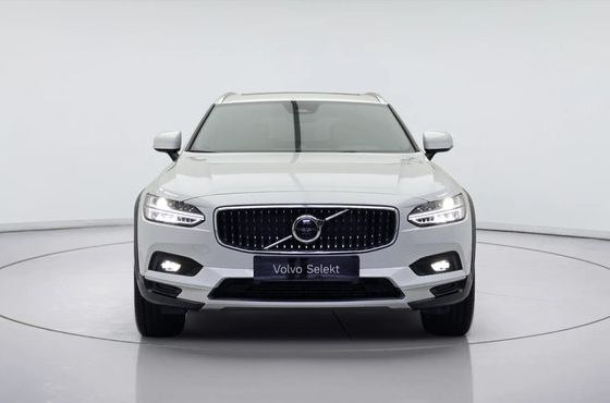 Volvo V90 B5 Ultra AWD — пробег 7 956 км — фото 4 из 5