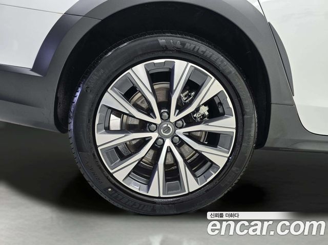 Volvo V90 B5 Ultra AWD — пробег 7 956 км — фото 5 из 5