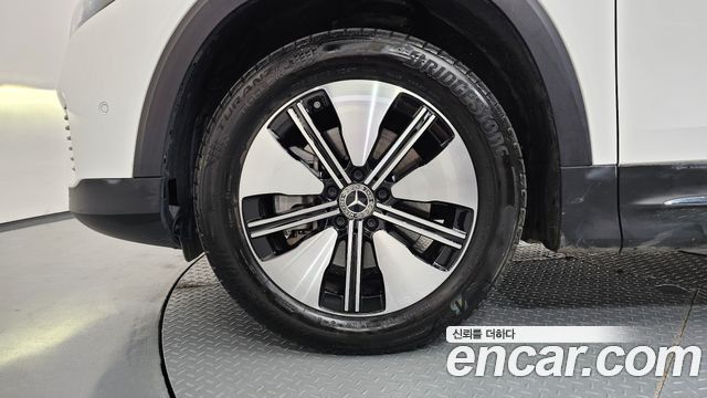Mercedes-Benz EQB EQB300 4MATIC Electric Art — пробег 48 037 км — фото 5 из 5