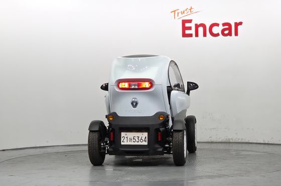 Renault (Samsung) Twizy Life(2-Seater) — пробег 28 км — фото 4 из 5