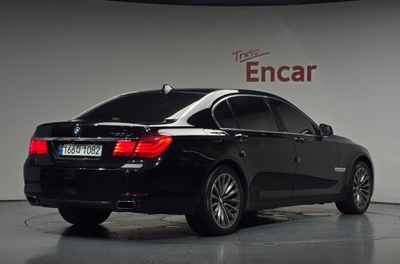 BMW 7-Series 750Li xDrive — пробег 178 057 км — фото 2 из 5