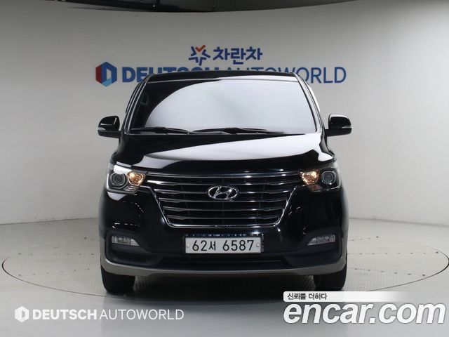Hyundai Starex Urban 9-Seater Exclusive — пробег 120 722 км — фото 3 из 5