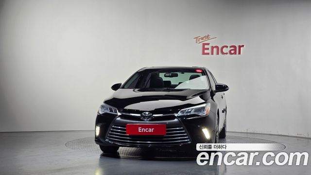 Toyota Camry 2.5 XLE — пробег 119 398 км — фото 3 из 5