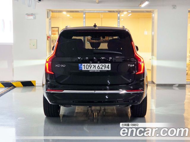 Volvo XC90 T8 Ultra Bright Hybrid — пробег 257 км — фото 4 из 5