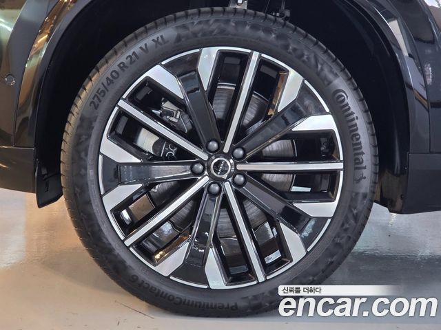 Volvo XC90 T8 Ultra Bright Hybrid — пробег 257 км — фото 5 из 5
