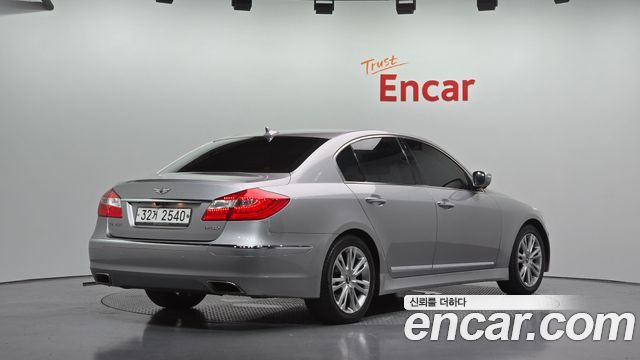 Hyundai Genesis из Кореи Encar