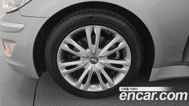 Hyundai Genesis из Кореи Encar