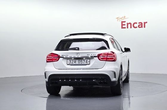 Mercedes-Benz GLA-Class GLA45 AMG 4MATIC — пробег 96 625 км — фото 4 из 5