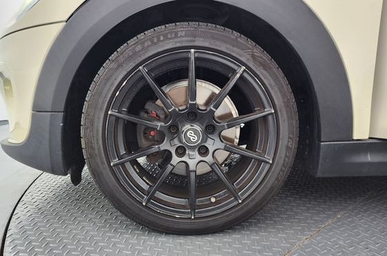 Mini Cooper Mid 3rd — пробег 69 949 км — фото 5 из 5