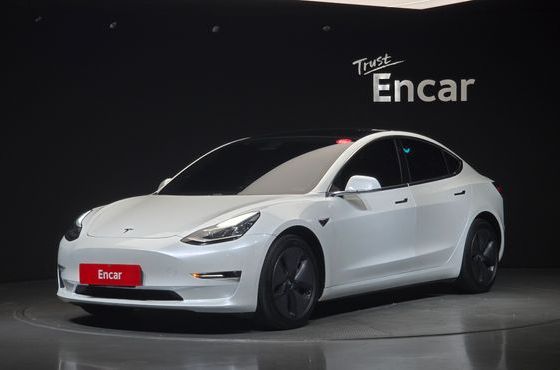 Tesla Model 3 Long Range AWD — пробег 117 465 км — фото 1 из 5