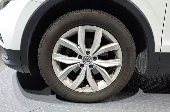 Volkswagen Tiguan 2.0 TDI Premium — пробег 211 475 км — фото 5 из 5