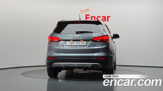 Hyundai Santafe Diesel(e-VGT) 2.0 4WD Exclusive — пробег 105 531 км — фото 4 из 5