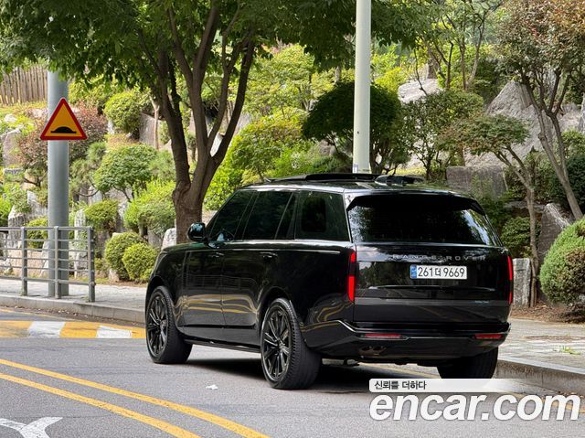 Land Rover Range Rover D350 Autobiography Long Wheel Base — пробег 24 300 км — фото 4 из 5