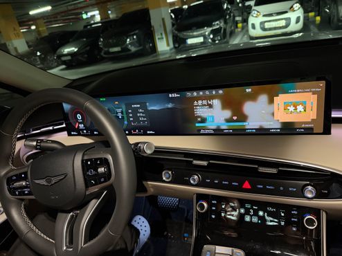 Genesis GV70 2.5T Gasoline 2WD — пробег 2 100 км — фото 2 из 4