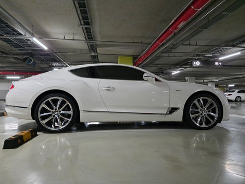 Bentley Continental 4.0 GT Azure — пробег 18 500 км — фото 4 из 5