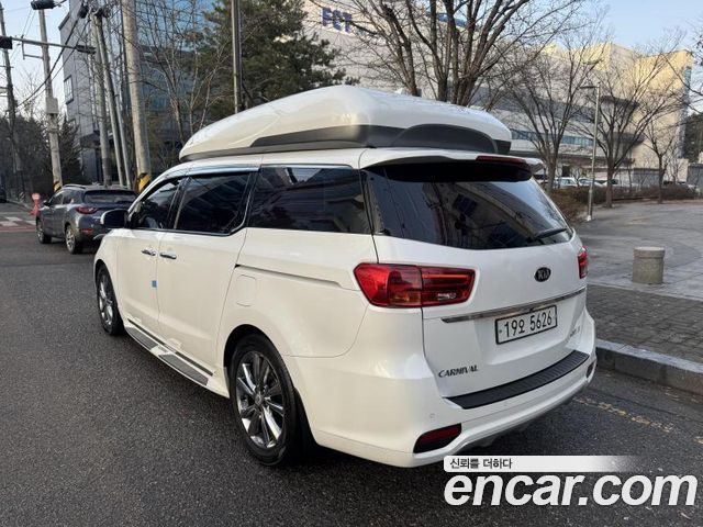Kia Carnival 7-Seater Hi-Limousine (Special) — пробег 96 531 км — фото 4 из 5