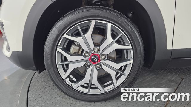 Kia Seltos из Кореи Encar