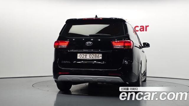 Kia Carnival из Кореи Encar