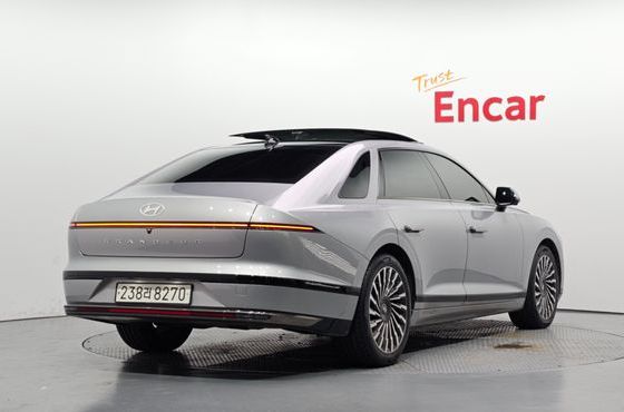 Hyundai Grandeur 2,5 Gasoline 2WD Calligraphy — пробег 77 834 км — фото 2 из 5
