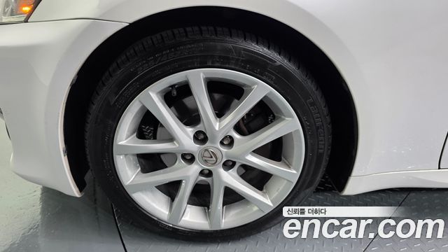 Lexus IS Premium XE20 — пробег 86 851 км — фото 5 из 5