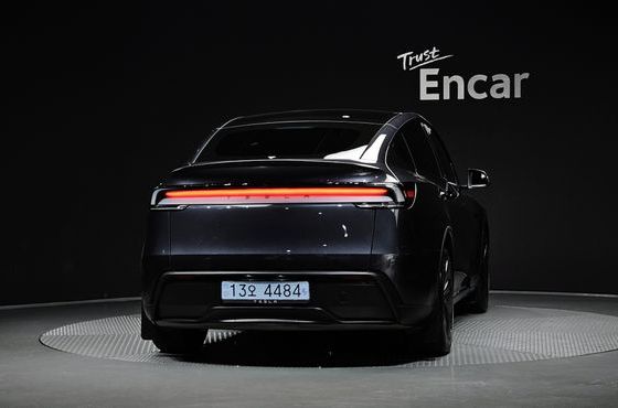 Tesla Model Y RWD — пробег 30 343 км — фото 4 из 5