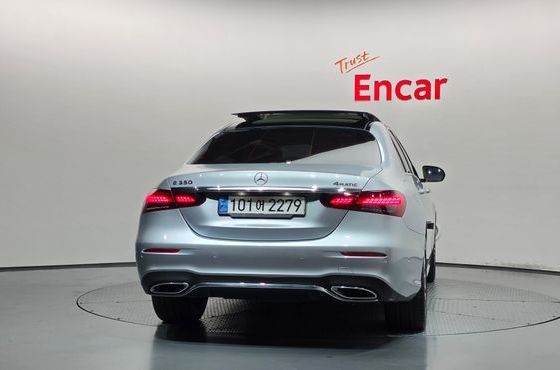 Mercedes-Benz E-Class E350 4MATIC AMG Line — пробег 11 424 км — фото 4 из 5